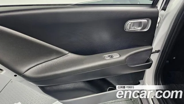 Hyundai Ioniq 6 — Фото автомобиля 14