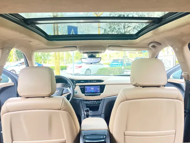 Cadillac XT5 — Фото автомобиля 14