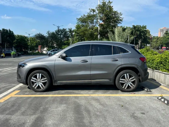 Mercedes-Benz EQA — Фото автомобиля 4