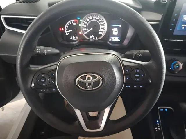 Toyota Corolla — Фото автомобиля 10