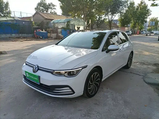 Фотография автомобиля — Volkswagen Golf