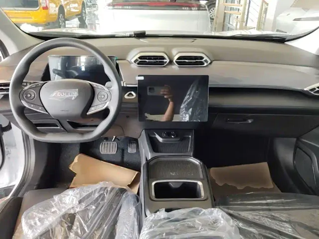 Dongfeng SKY EV01 — Фото автомобиля 9