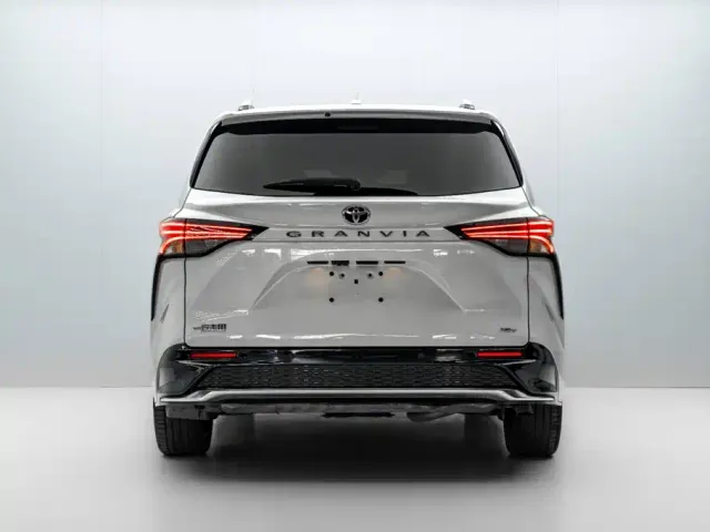 Toyota Granvia — Фото автомобиля 6