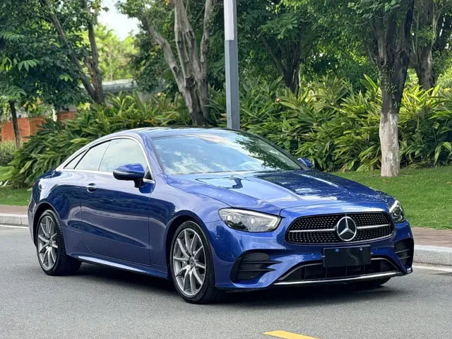 Mercedes-Benz E-Class — Фото автомобиля 3