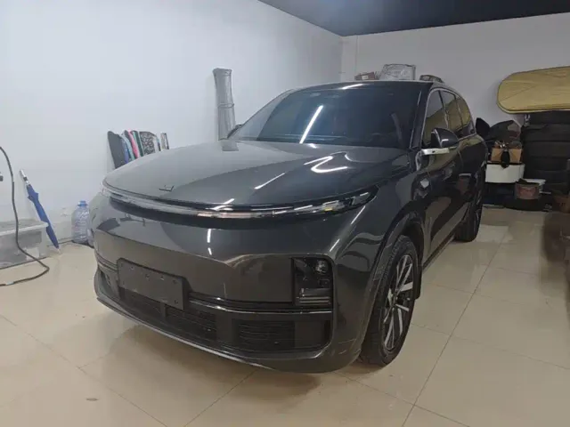 Фотография автомобиля — Li Auto L8