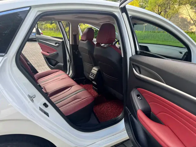 Changan Eado — Фото автомобиля 5