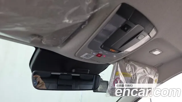 Kia Niro The All New — Фото автомобиля 24