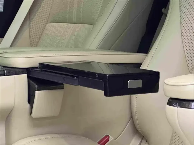 Toyota Vellfire 2021 Crown Hybrid 2.5L HV Supreme Edition — Фото автомобиля 15