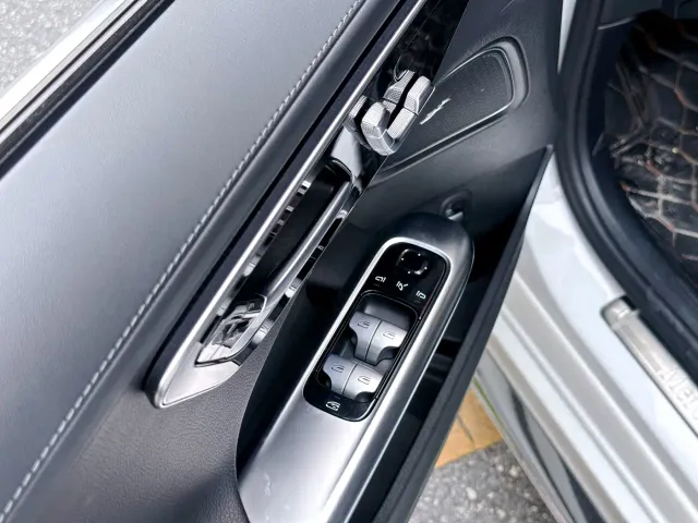 Mercedes-Benz C-Class — Фото автомобиля 21