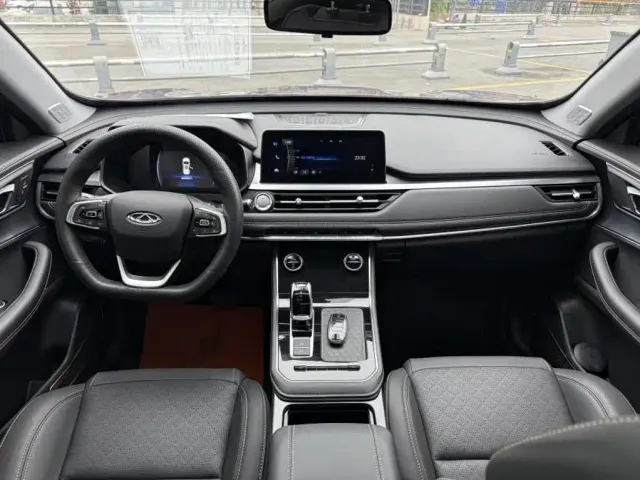 Chery Tiggo 8 — Фото автомобиля 4