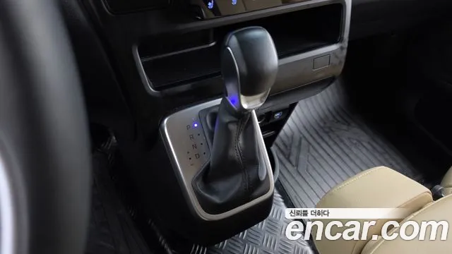 Hyundai Staria — Фото автомобиля 12