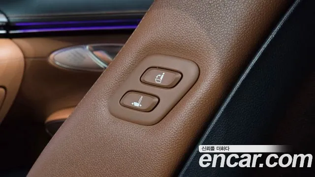 Genesis GV70 — Фото автомобиля 30