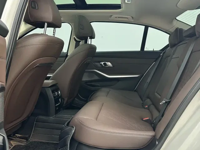BMW 3 Series — Фото автомобиля 7