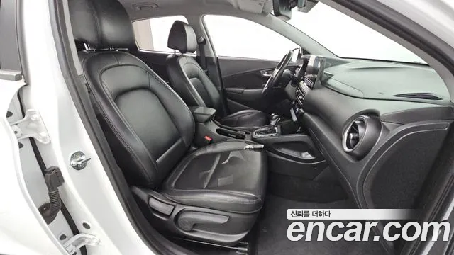 Hyundai Kona — Фото автомобиля 16
