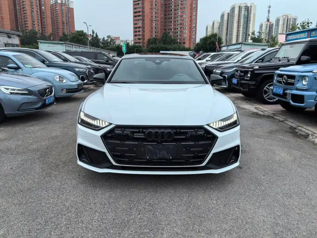 Audi A7L — Фото автомобиля 2