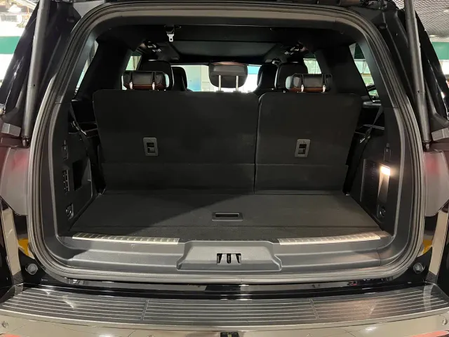 Lincoln Navigator — Фото автомобиля 22