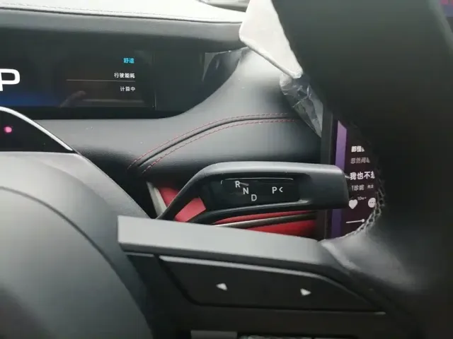 Xiaomi SU7 — Фото автомобиля 13