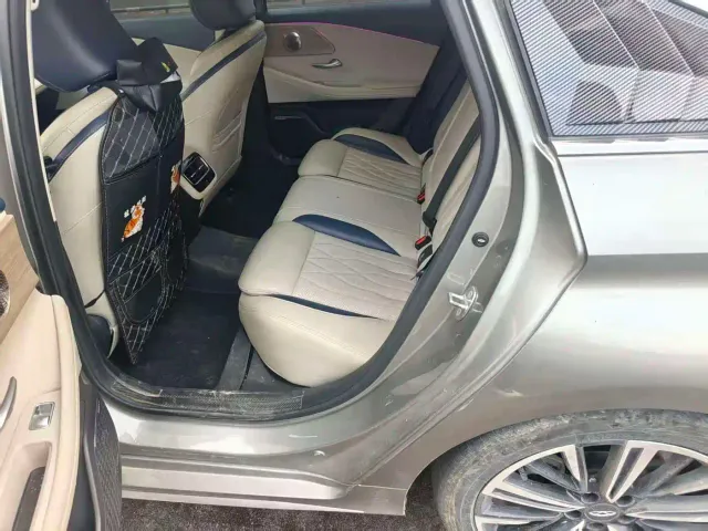 Chery Arrizo 8 — Фото автомобиля 6