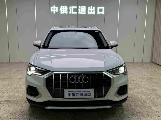 Audi Q3 — Фото автомобиля 3