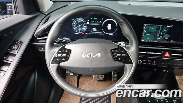 Kia Niro — Фото автомобиля 19