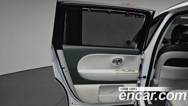 Hyundai Ioniq 9 — Фото автомобиля 14