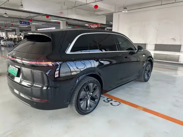 Li Auto L7 — Фото автомобиля 9