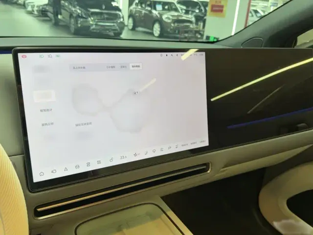 Li Auto i6 — Фото автомобиля 4