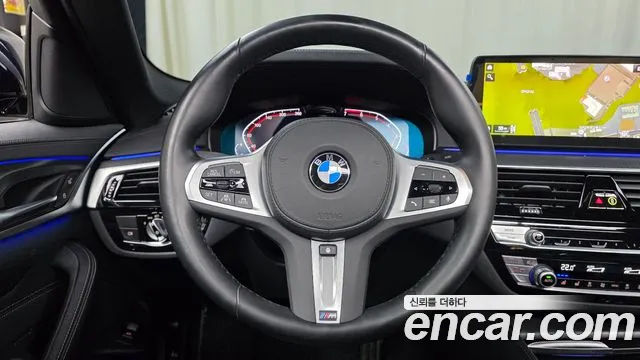 BMW 5 Series G30 — Фото автомобиля 30