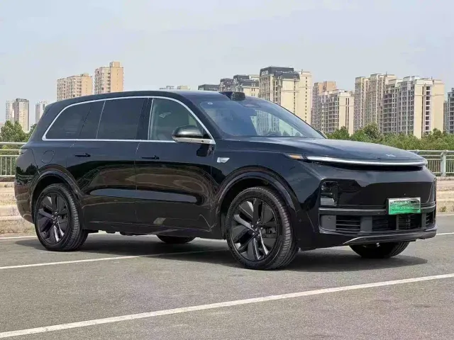 Li Auto L9 — Фото автомобиля 3