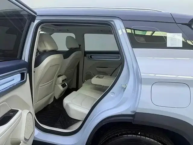 Geely ICON — Фото автомобиля 17