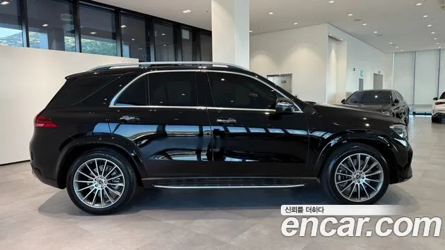 Mercedes-Benz GLE-Class — Фото автомобиля 9