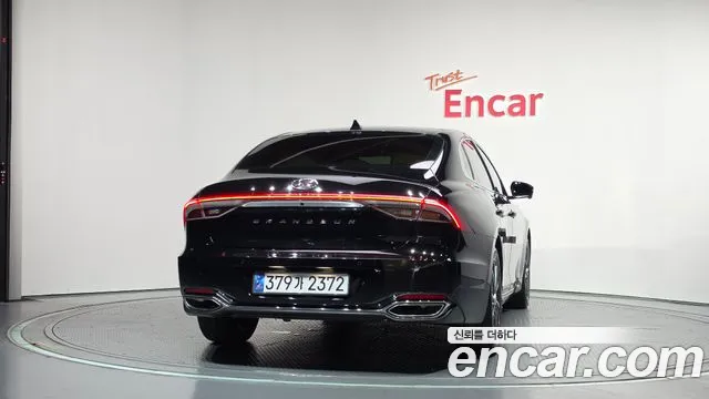 Hyundai Grandeur Новый Grandeur IG — Фото автомобиля 4