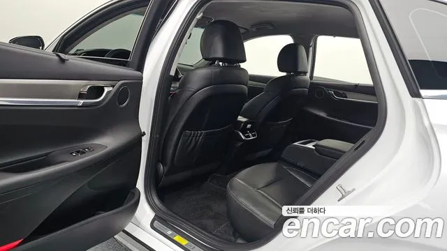 Hyundai Grandeur Новый Grandeur IG — Фото автомобиля 23