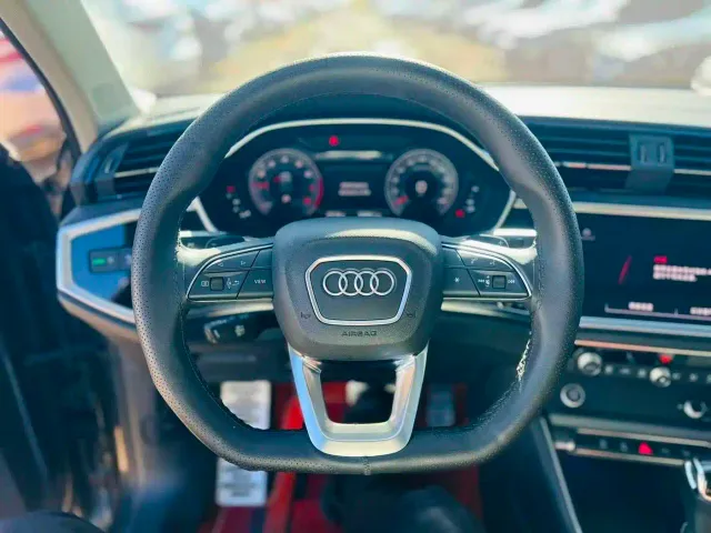 Audi Q3 — Фото автомобиля 9