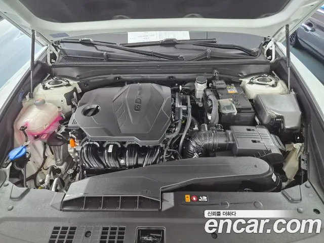 Hyundai Grandeur GN7 — Фото автомобиля 6