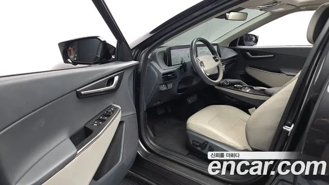 Kia EV6 — Фото автомобиля 10
