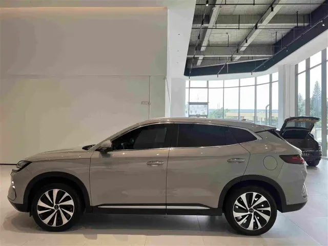 BYD Song PLUS — Фото автомобиля 14