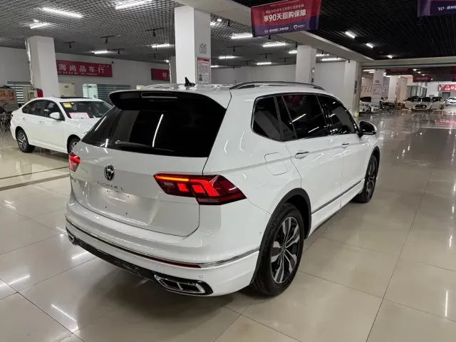 Volkswagen Tiguan L 2025 330TSI Automatic 2WD R-Line Dragon Glory Edition — Фото автомобиля 12