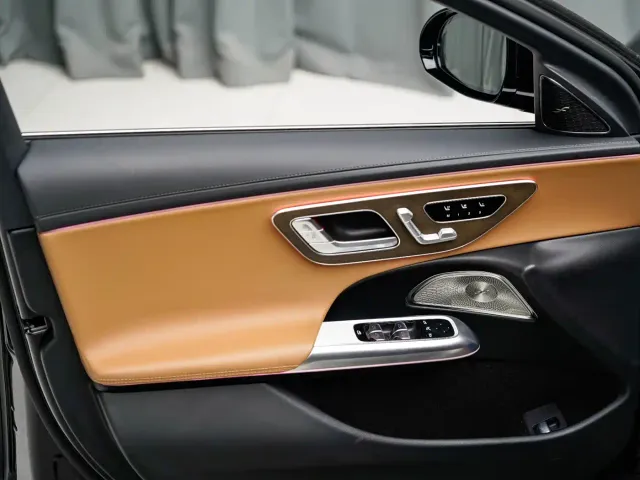 Mercedes-Benz E-Class — Фото автомобиля 17