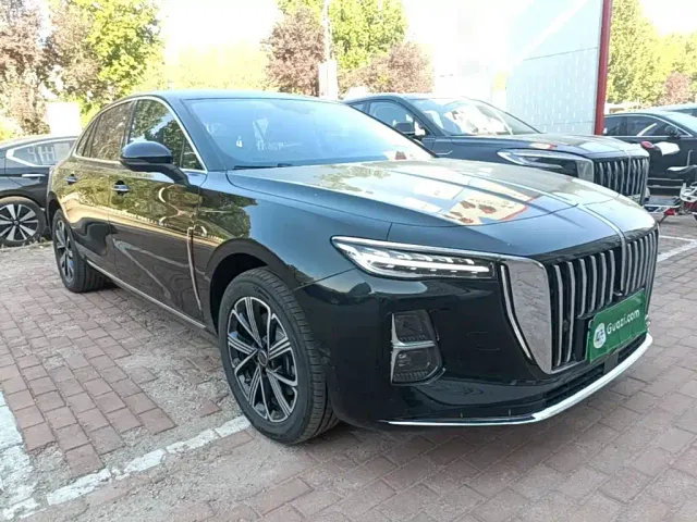Hongqi H5 PHEV — Фото автомобиля 3