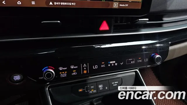 Kia Canival Новый Carnival 4 поколение Дизель 9 мест Signature — Фото автомобиля 18