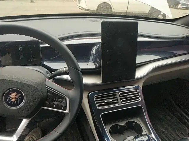 BYD Qin PLUS — Фото автомобиля 9