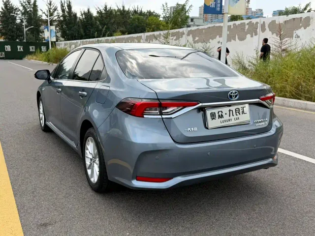 Toyota Corolla — Фото автомобиля 4