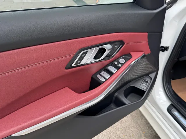 BMW 3 Series — Фото автомобиля 23