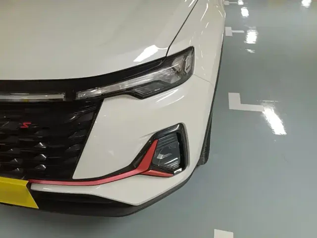 Changan CS35 Plus — Фото автомобиля 23
