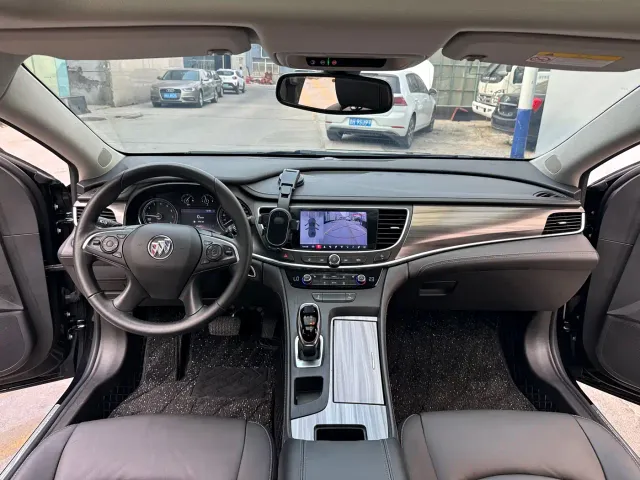 Buick LaCrosse — Фото автомобиля 6