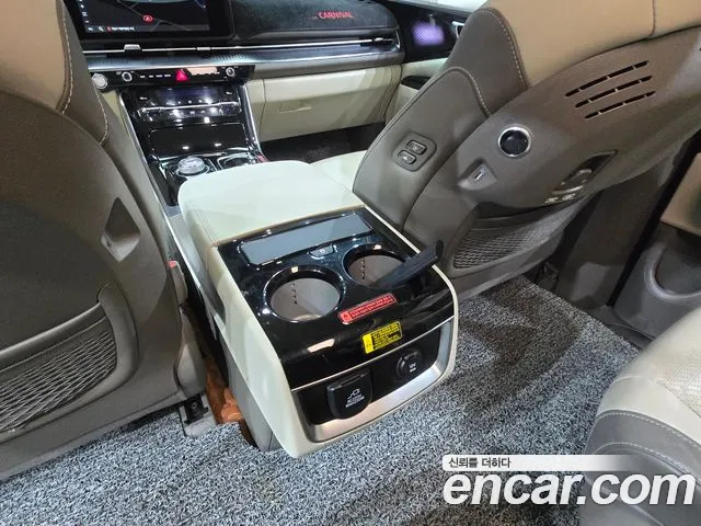 Kia Canival Carnival 4 поколение Бензин 9 мест Hi-Limousine — Фото автомобиля 19
