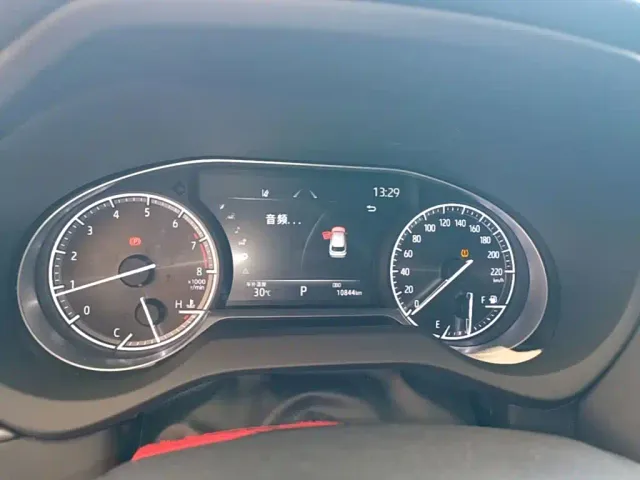 Toyota Harrier — Фото автомобиля 11