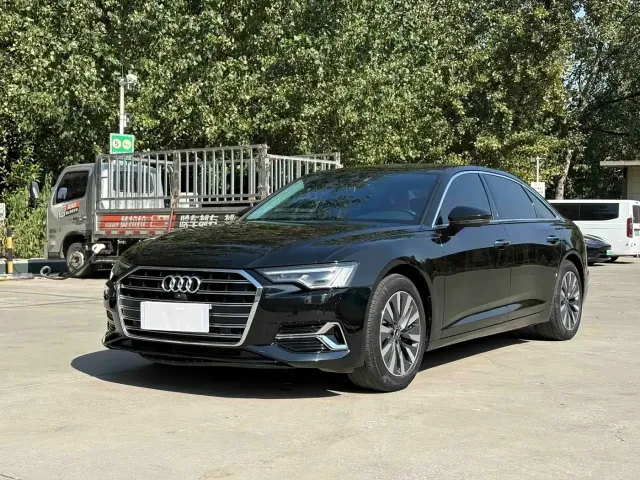 Фотография автомобиля — Audi A6L