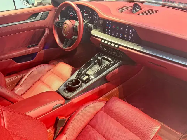Porsche 911 — Фото автомобиля 12